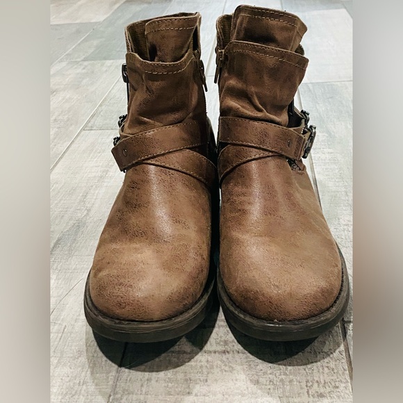 Size 9 Motorcycle Ankle Boots - Picture 6 of 10